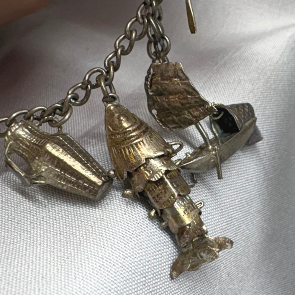 Vintage Chinese Export Silver 12 Charm Bracelet OS Silver Fair Articulated Fish - Picture 9 of 16